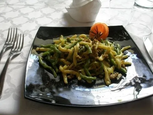 strozzapreti-ristorante-la-grotta