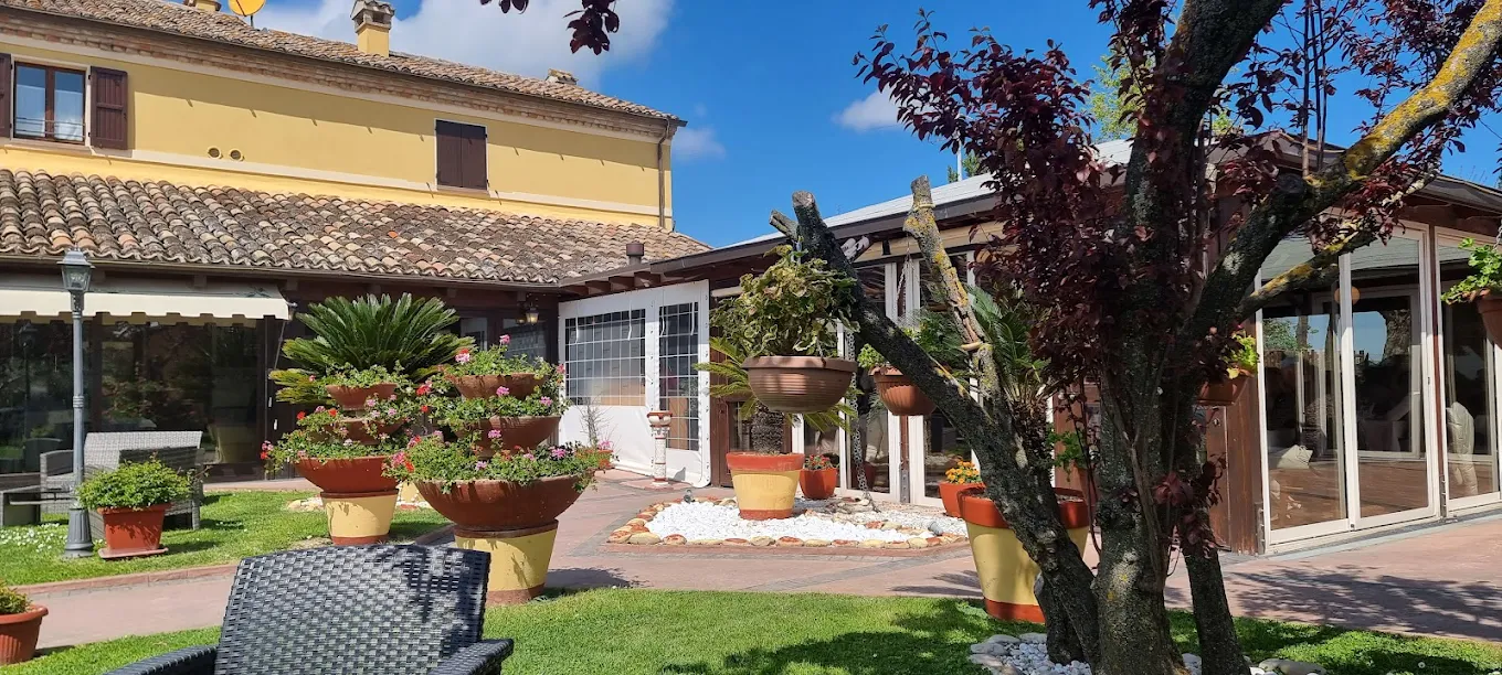 veranda-ristorante-lagrotta-fano